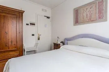 Otel Florence Garda 3*