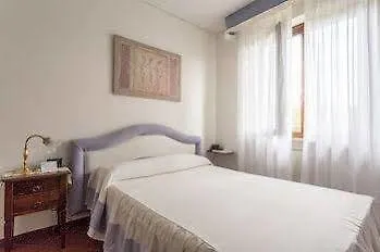 Florence Garda Otel